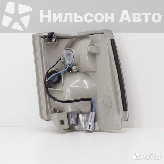 Габарит hino300/toyota XZU, 2002-2004 г, левый, ze