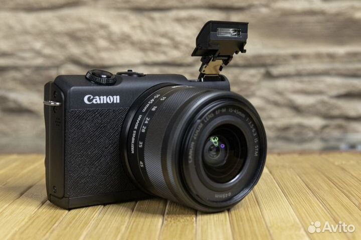 Беззеркальный фотоаппарат canon