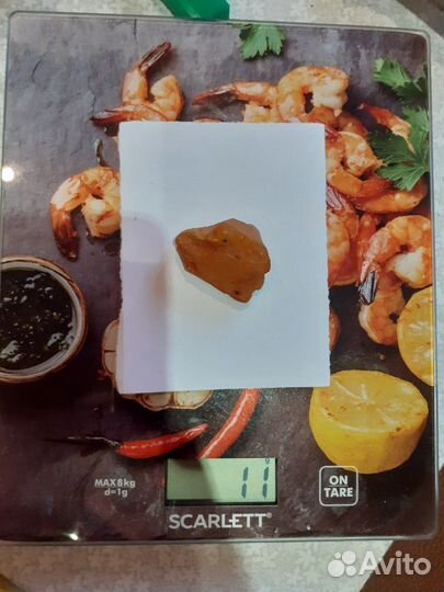 Камень Янтарь