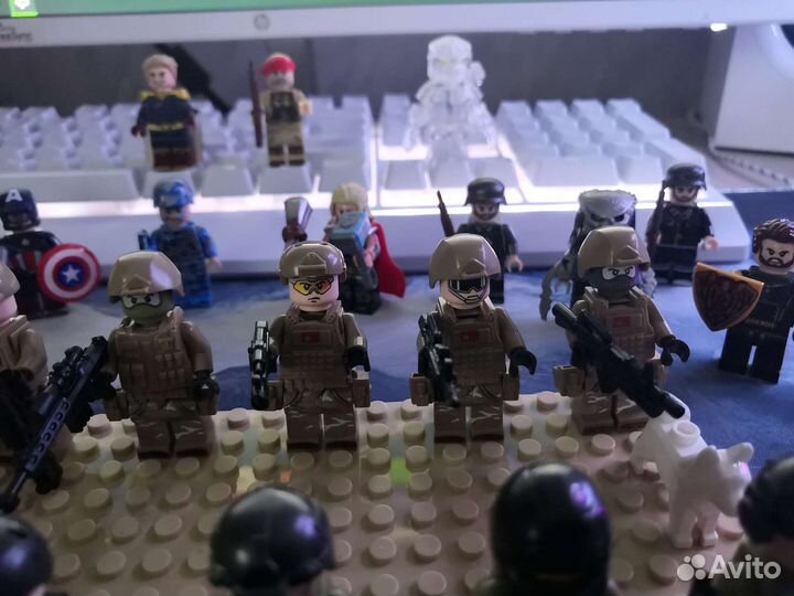 Lego человечки