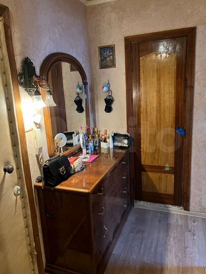 2-к. квартира, 50 м², 6/9 эт.