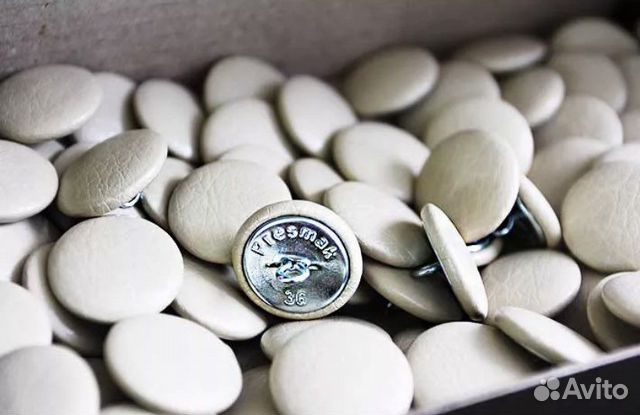 Мебельные пуговицы