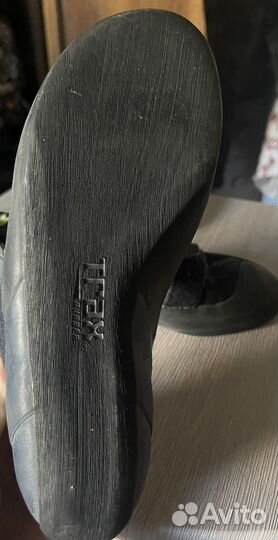 Скальные туфли Evolv Defy, black/sulphur