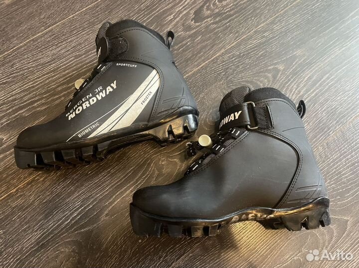 Лыжные ботинки/ Размер 33. Nordway Bergen JR
