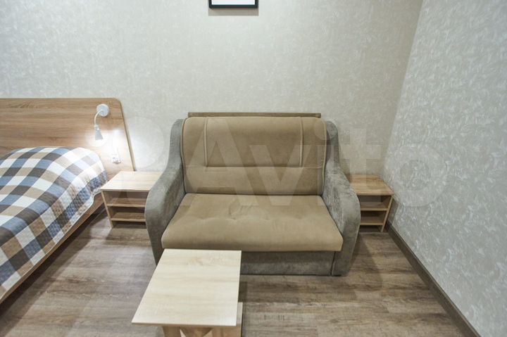 2-к. квартира, 44 м², 1/18 эт.