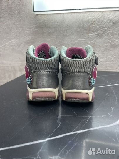 Ботинки для девочки geox