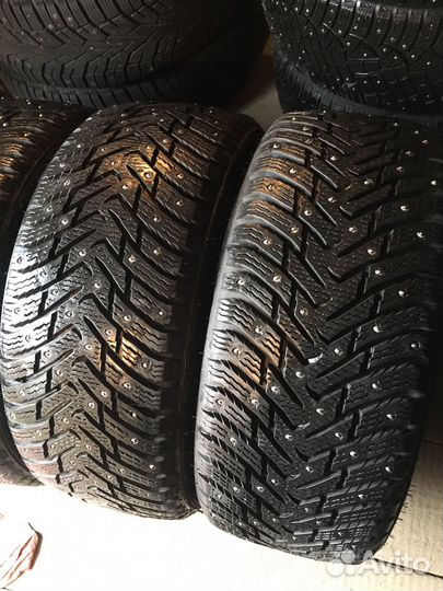 Nokian Tyres Hakkapeliitta 8 215/55 R17