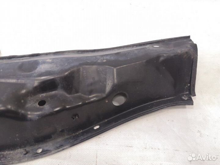 Решетка под лобовое стекло Toyota Harrier MCU15W