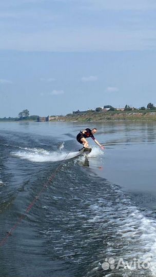 Водные прогулки / прогулки на катере