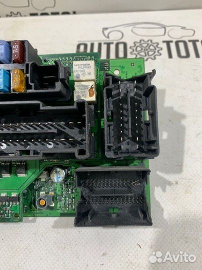 Блок предохранителей салонный Opel Corsa D Z12XEP