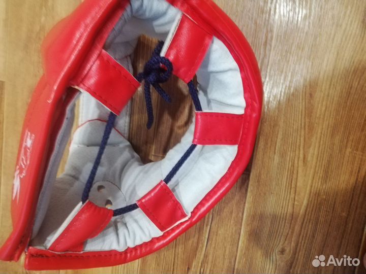 Шлем для единоборств