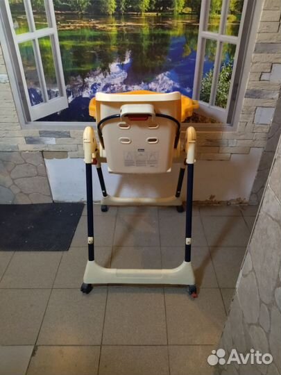 Стульчик для кормления