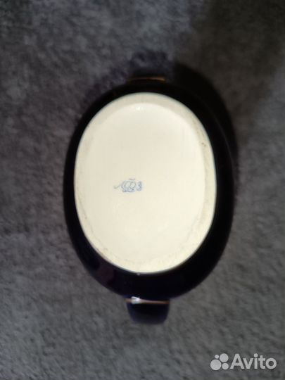 Ваза веерная. фарфор. лфз. 50-ые годы