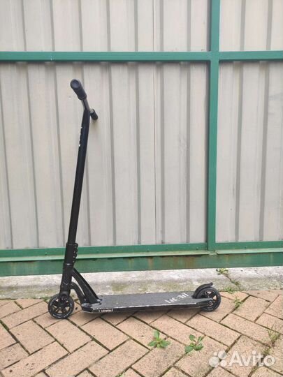 Трюковой самокат limit