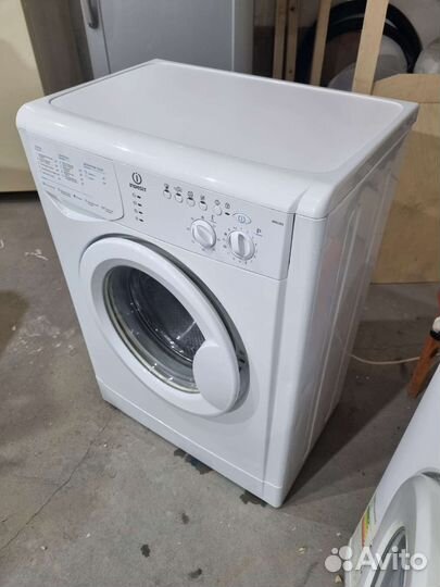 Стиральная машина indesit