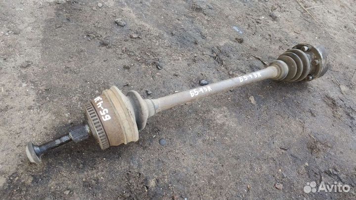 Привод задний Volkswagen Passat B5 левый / правый