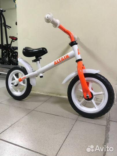 Беговел - Altair mini 12