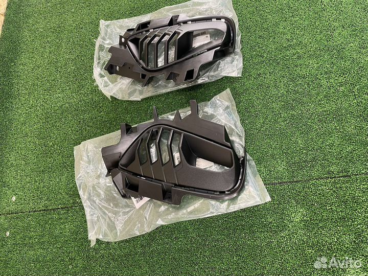 Решетка поворотника правая на kia k5 86546-l2100