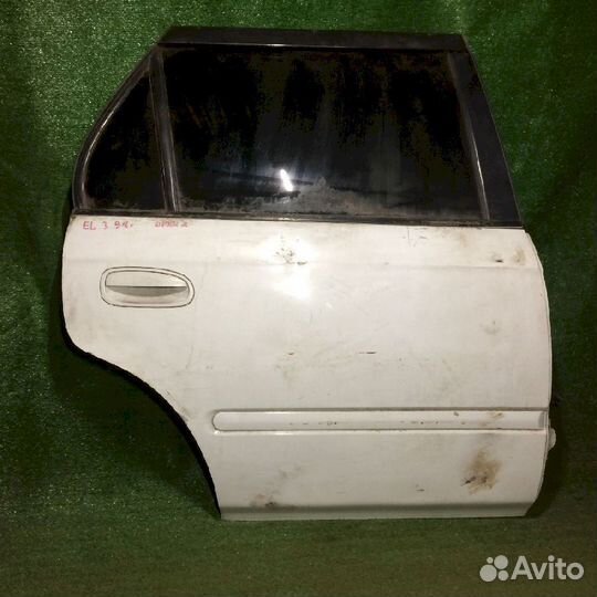 Дверь задняя правая Honda Orthia EL1 Белая царапин