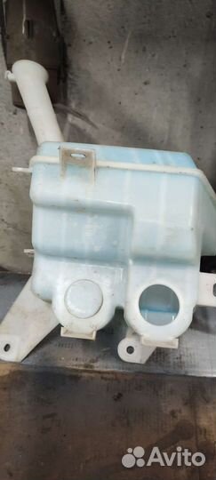 Бачок омывателя toyota