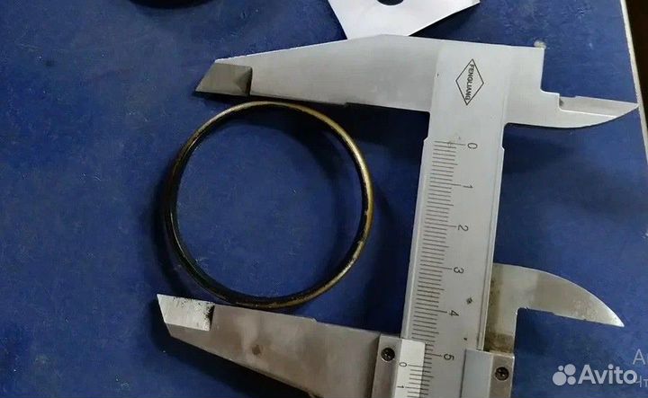 Сальник шкворня Евро 5 3001050-428/A