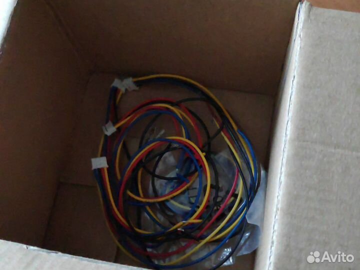 Видеокамера купольная цветная v134b