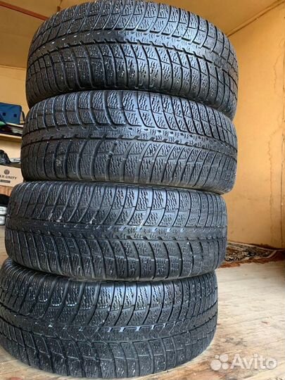 Kumho I'Zen KW23 225/60 R17