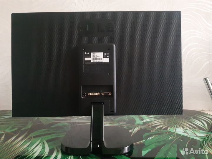 Монитор для компьютера 24 дюйма