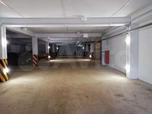 Машиноместо, 20 м²