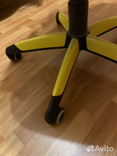 Компьютерное кресло