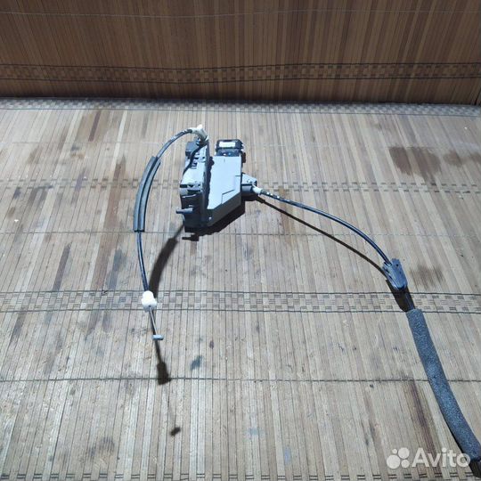 Замок боковой двери задний левый Citroen C5-2 X7