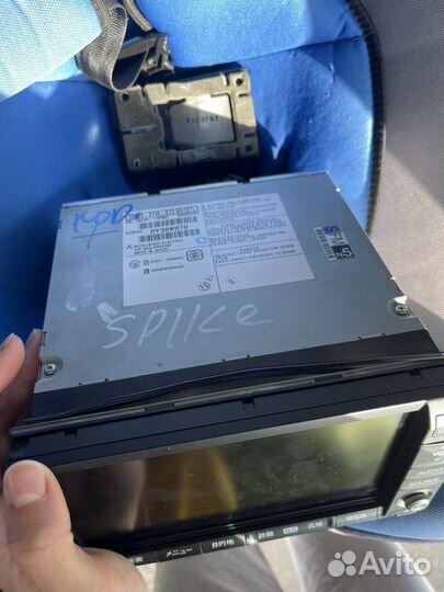 Штатная магнитола на Honda freed spike