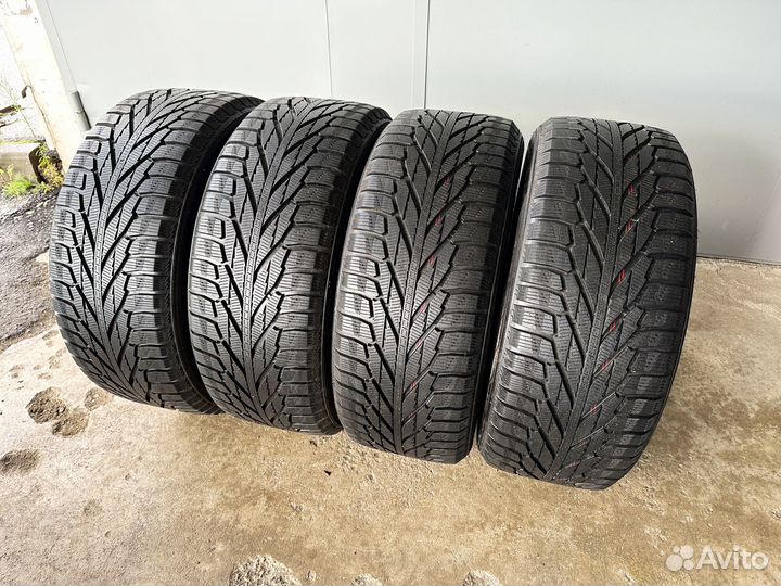 Nokian Tyres Hakkapeliitta R2 SUV 275/50 R20