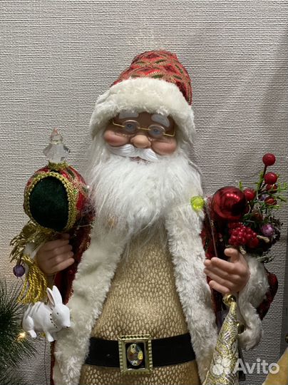 Дед мороз под елку