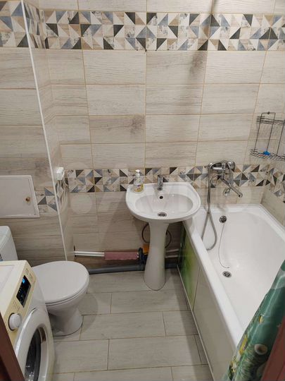 2-к. квартира, 47 м², 1/5 эт.