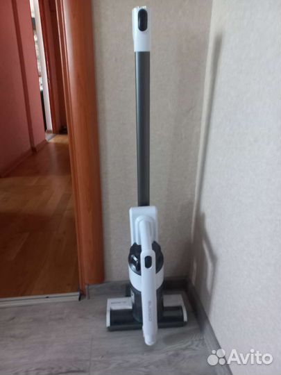 Вертикальный пылесос polaris