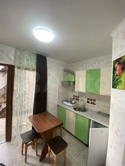 Дом 218 м² на участке 4,3 сот.