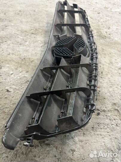 Решетка радиатора mercedes w204