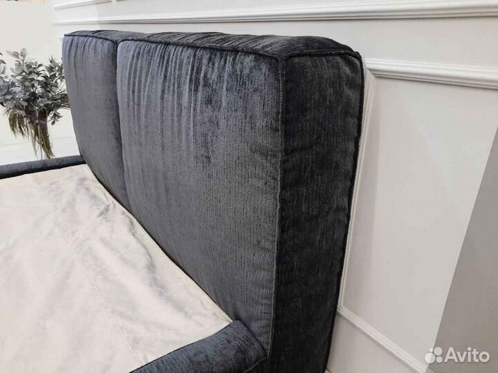 Кровать Bonaldo с подъемным механизмом