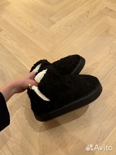 Женские черные плюшевые ботинки на толстой подошве