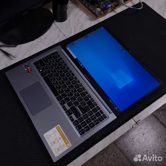 Ноутбук Asus Vivobook