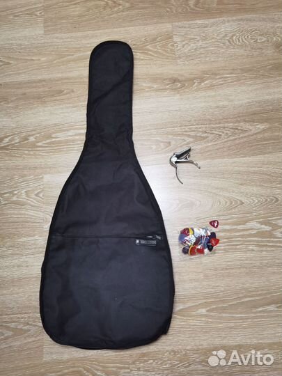 Чехол, каподастр, медиаторы