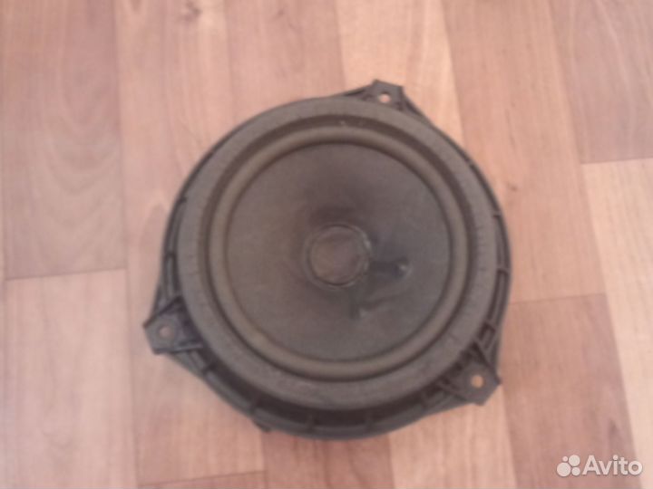 Продам колонку на машину либо subwoofer