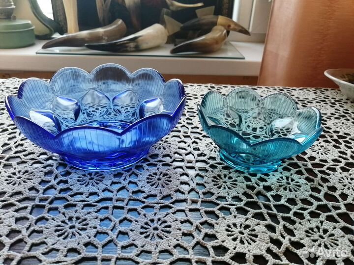 Вазы,рюмки,стаканы,цветное стекло