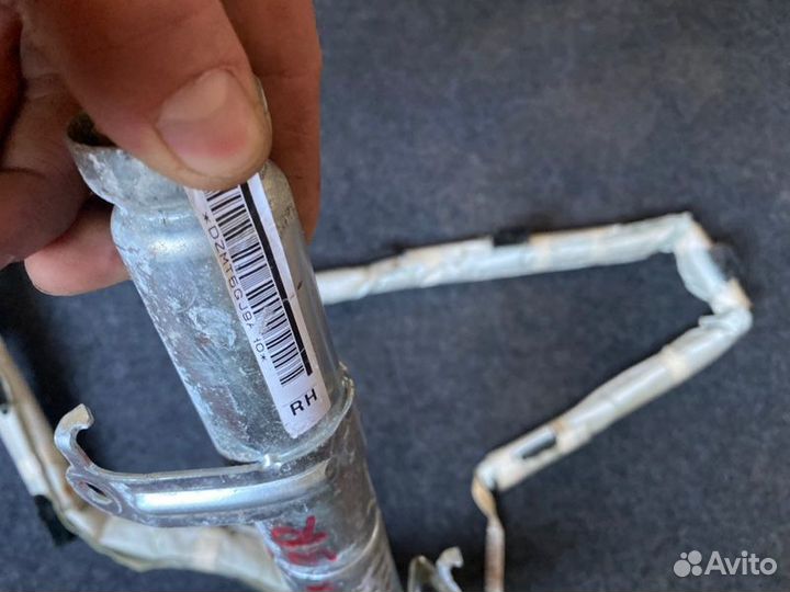 Боковая подушка Airbag правая Mazda 3 BK