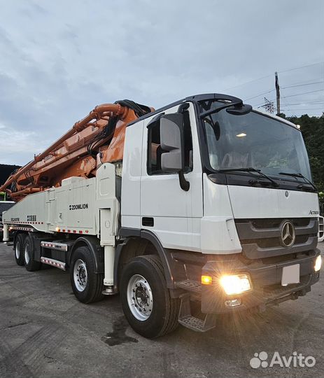 Автобетононасос Zoomlion 52X-6RZ, 2017