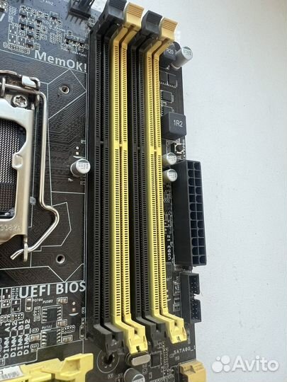 Материнская плата