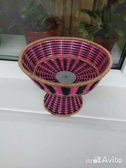 Ваза для фруктов и конфет плетёная (винтаж)