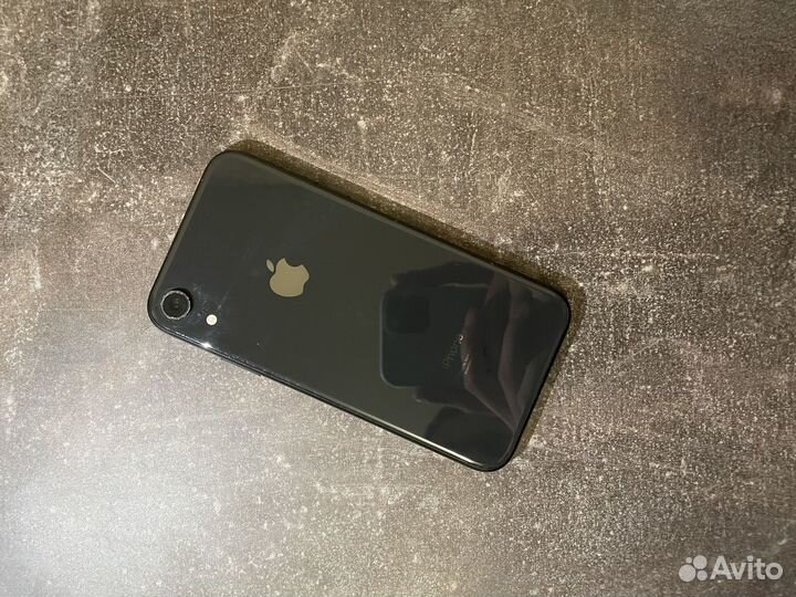 iPhone Xr, 64 ГБ