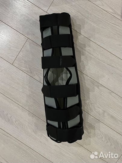 Коленный ортез (тутор)